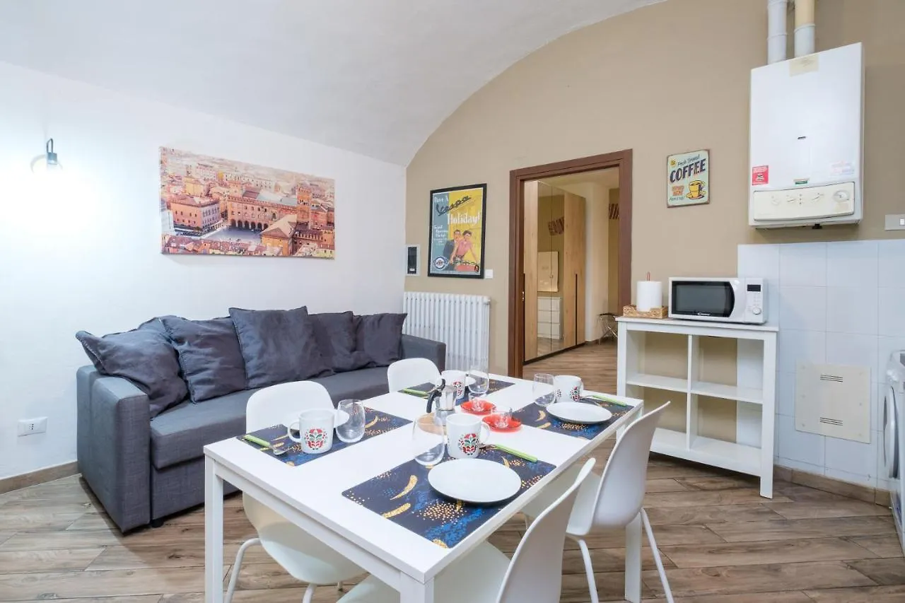 Apartamento House Under The Tower By Studio Vita Bolonia